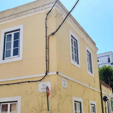 Casa Do Alfaiate Home&breakfast * Almada