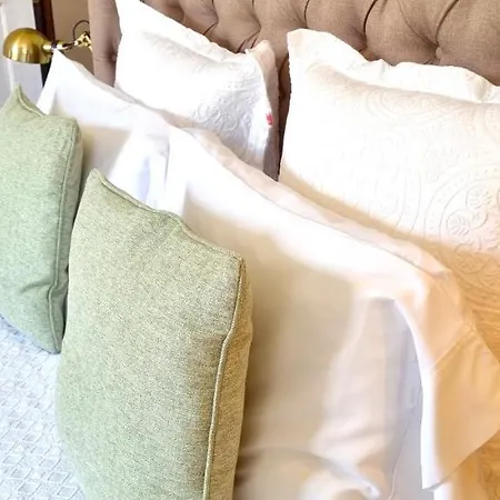 Casa Do Alfaiate Home&breakfast Casa vacanze Almada