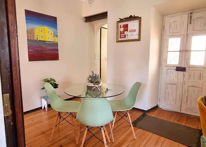 Vakantiehuis Casa Do Alfaiate Home&breakfast Almada