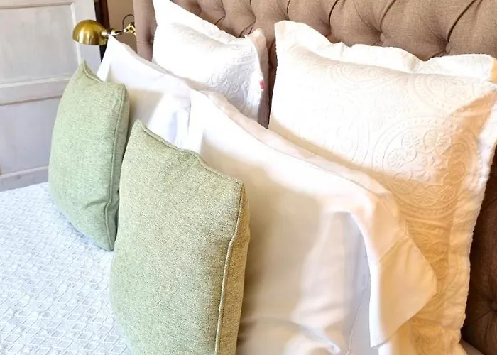 Casa Do Alfaiate Home&breakfast Vakantiehuis Almada